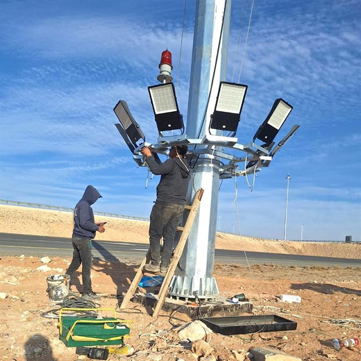 18m High Mast Lighting Pole price